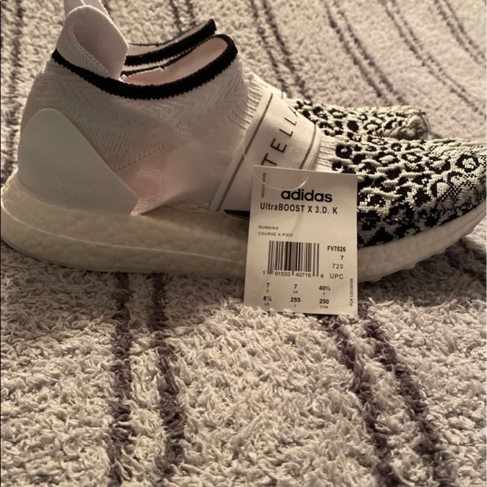 Adidas - Stella McCartney Ultraboost - Picture 5 of 8